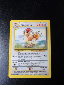 Voorkant Pidgeotto 22/102 uit Base Set Rare Excellent + conditie Pokémon kaart productfoto EX+ 1