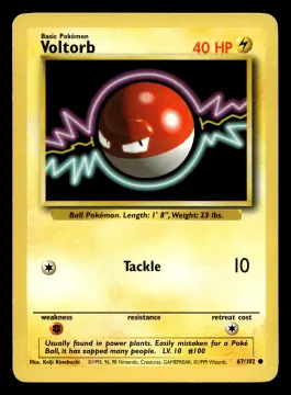 Voorkant Voltorb 67/102 uit Base Set Common Excellent + conditie Pokémon kaart productfoto EX+ 1