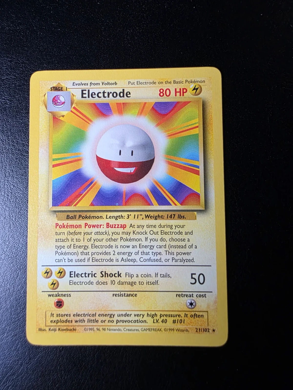 Voorkant Electrode 21/102 uit Base Set Rare Near Mint - conditie Pokémon kaart productfoto NM- 1/2